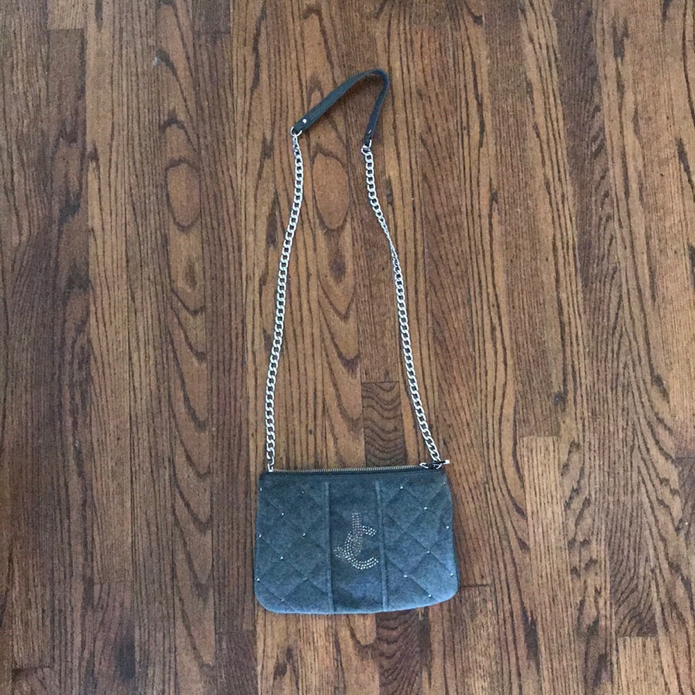 Never used purse and great condition